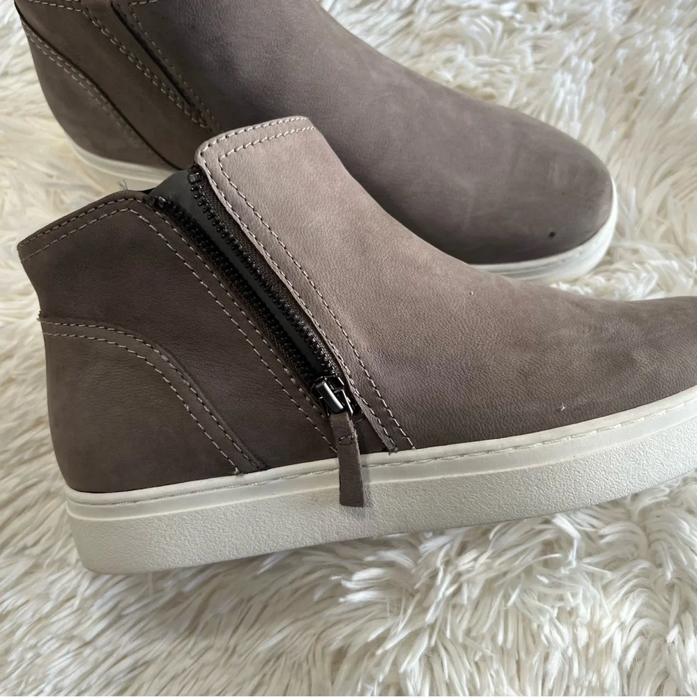 Naturalizer Celeste gray boots size 10‎